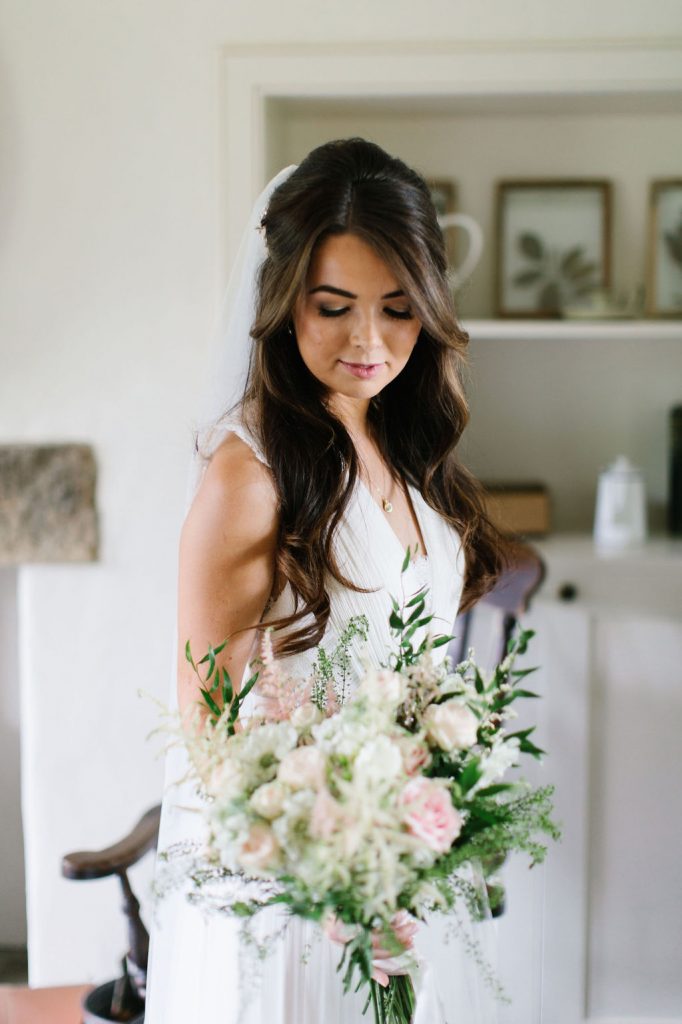 relaxed middleton lodge wedding makeup